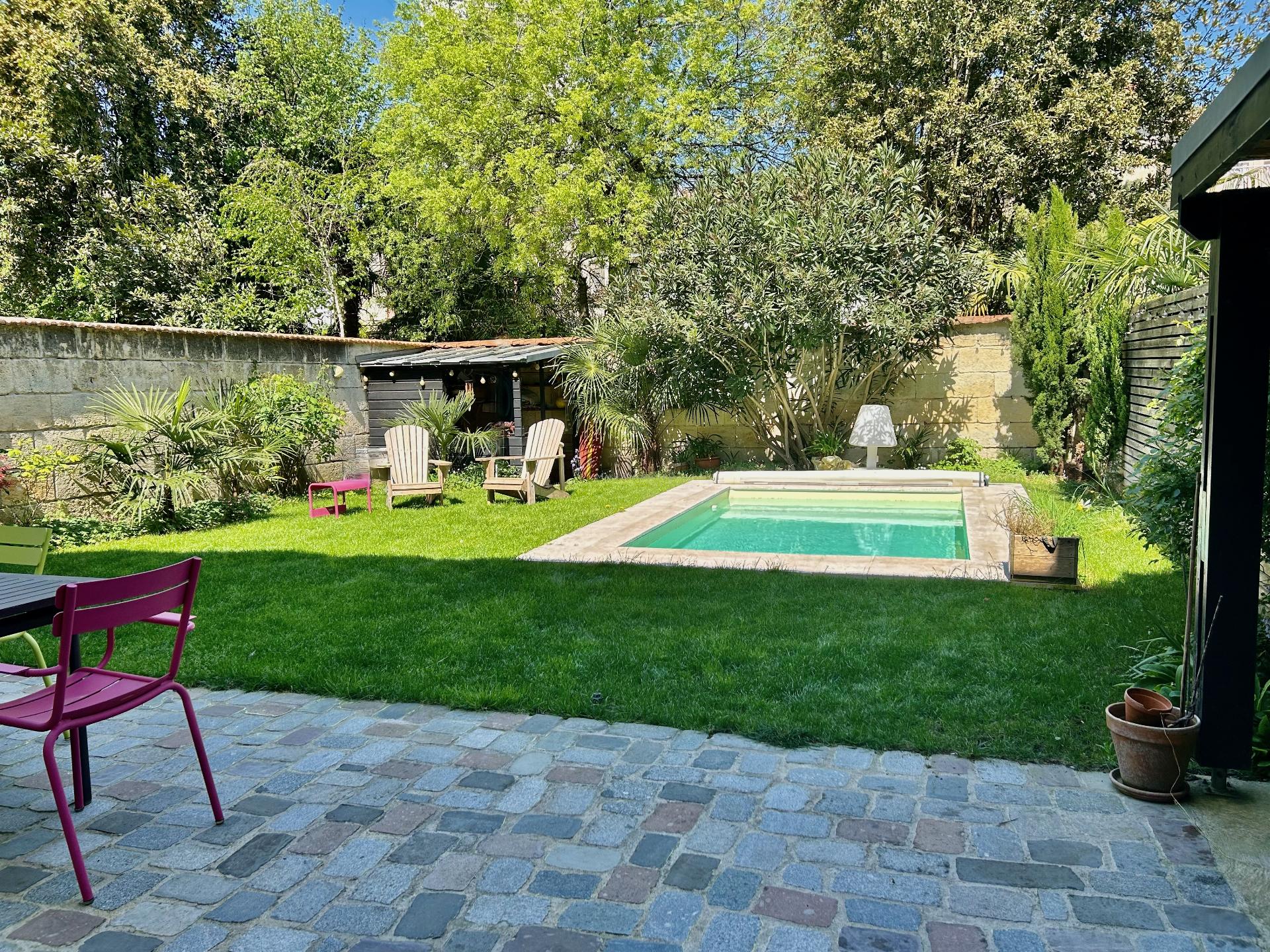 Échoppe Double jardin piscine –  Bordeaux Parc Rivière