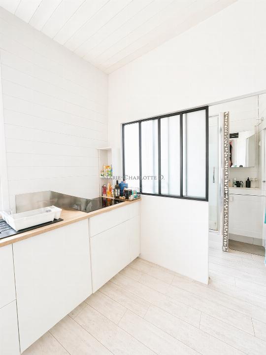 898E6311-7D62-45EE-85F3-B361F432FB79